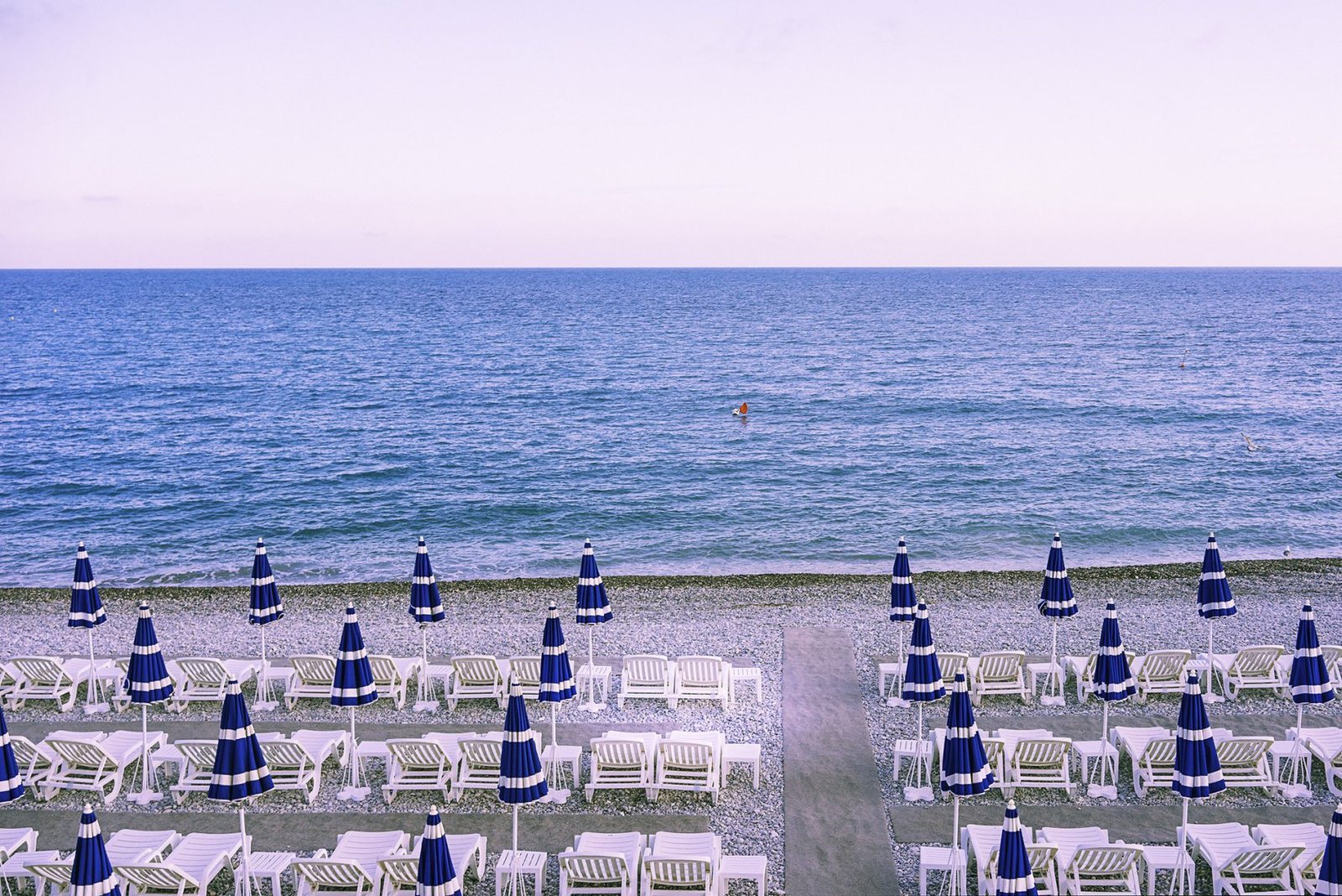 View I, Promenades des Anglais, Nice. Monaco & Nice, France. Photograph by Ivo Dukić.
