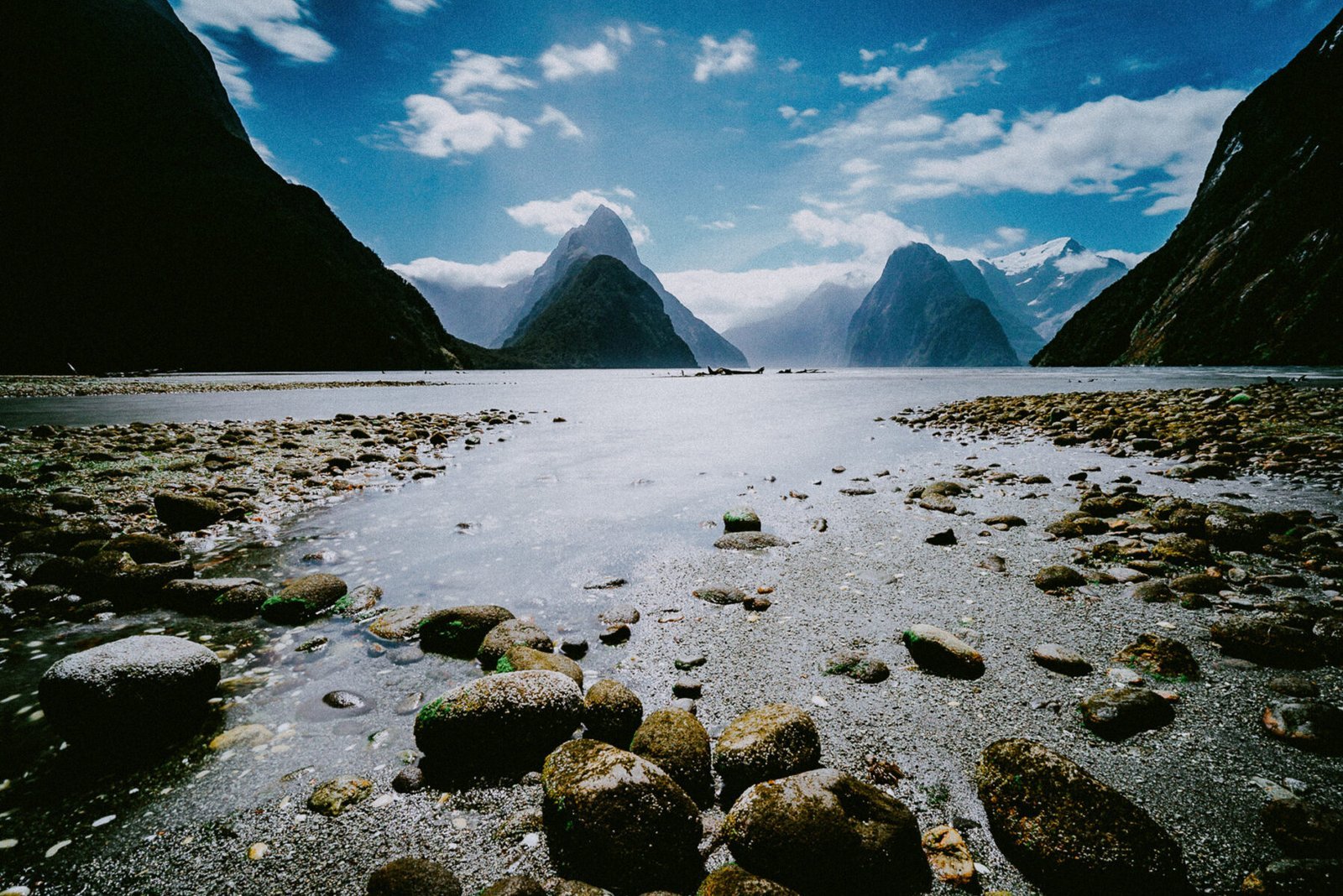 Mitre Peak, Milford Sound. New Zealand. Photograph by Ivo Dukić.